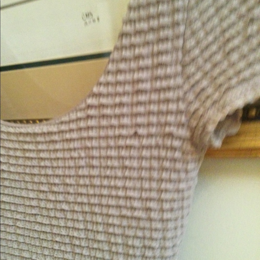 Pins and needles dress tan size XS - Picture 4 of 5